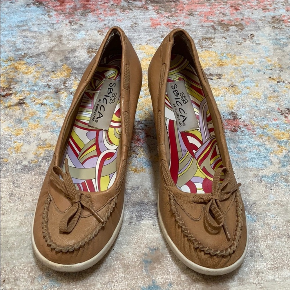 Platform shoes